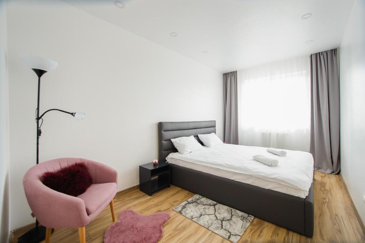 Elegant & Spacious - Central Apartment Nagyvárad Kültér fotó