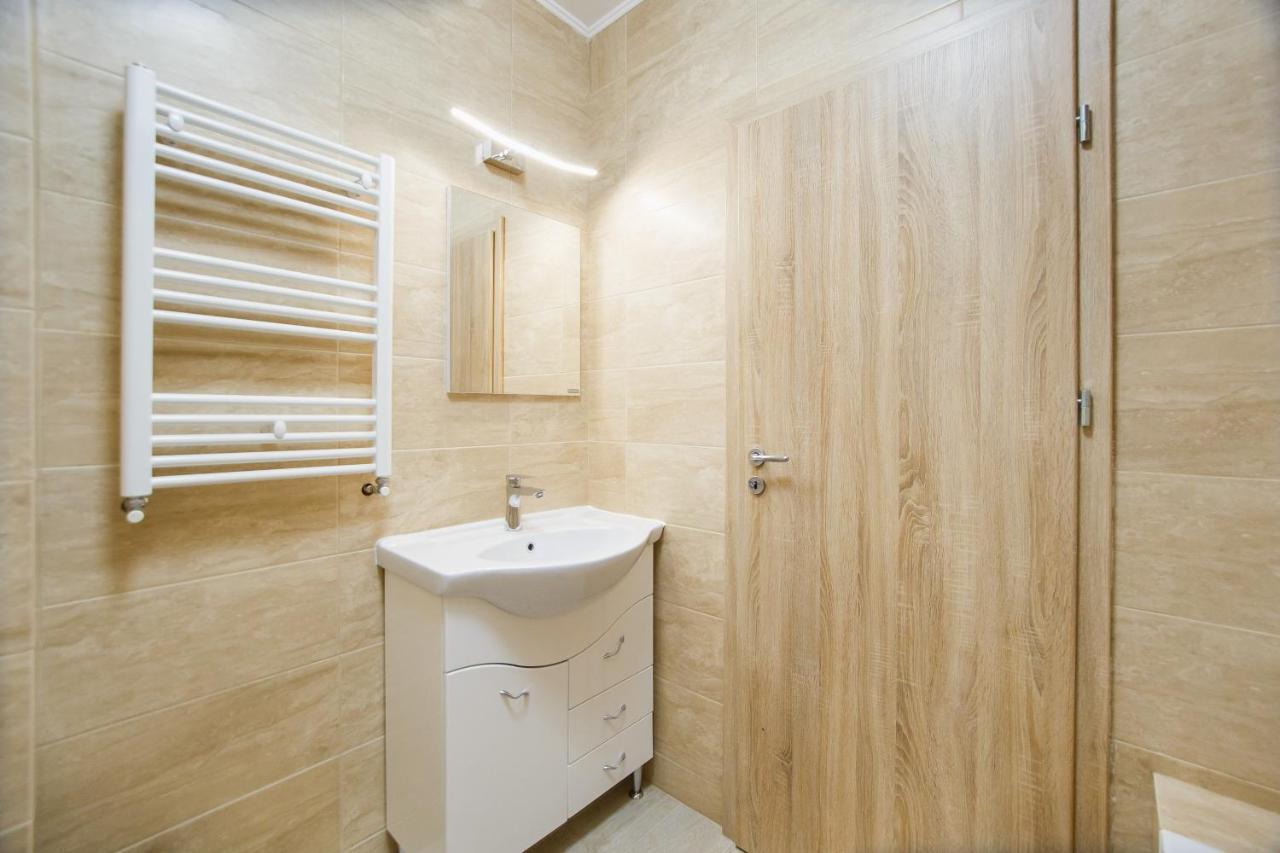 Elegant & Spacious - Central Apartment Nagyvárad Kültér fotó