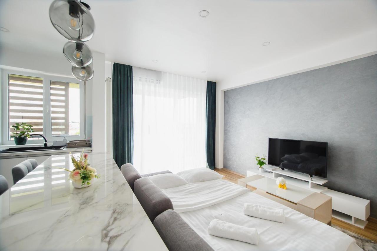 Elegant & Spacious - Central Apartment Nagyvárad Kültér fotó